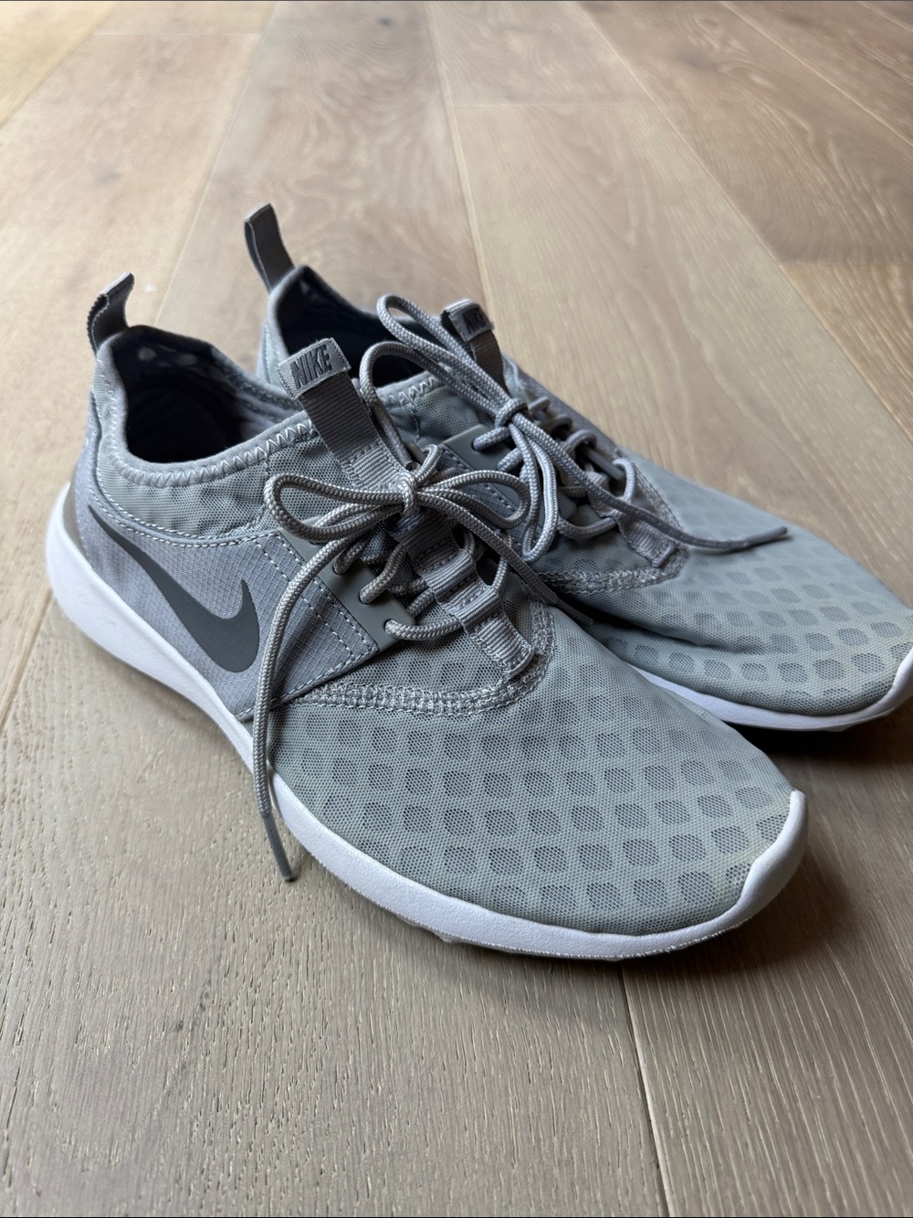 Nike Light Grey Athletic Running Shoes